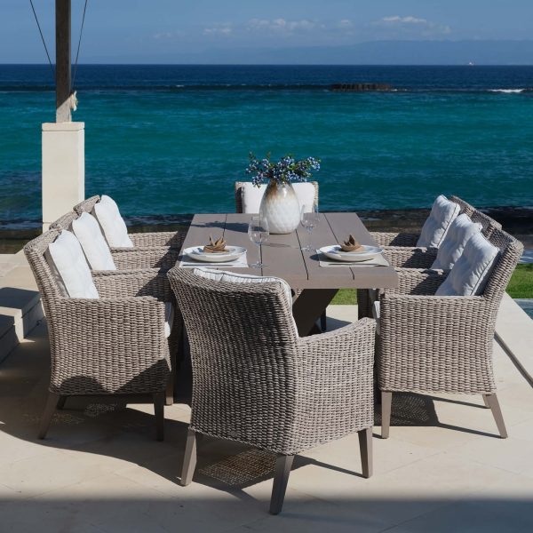 Madrigal Dining MBM inkl. Kissen